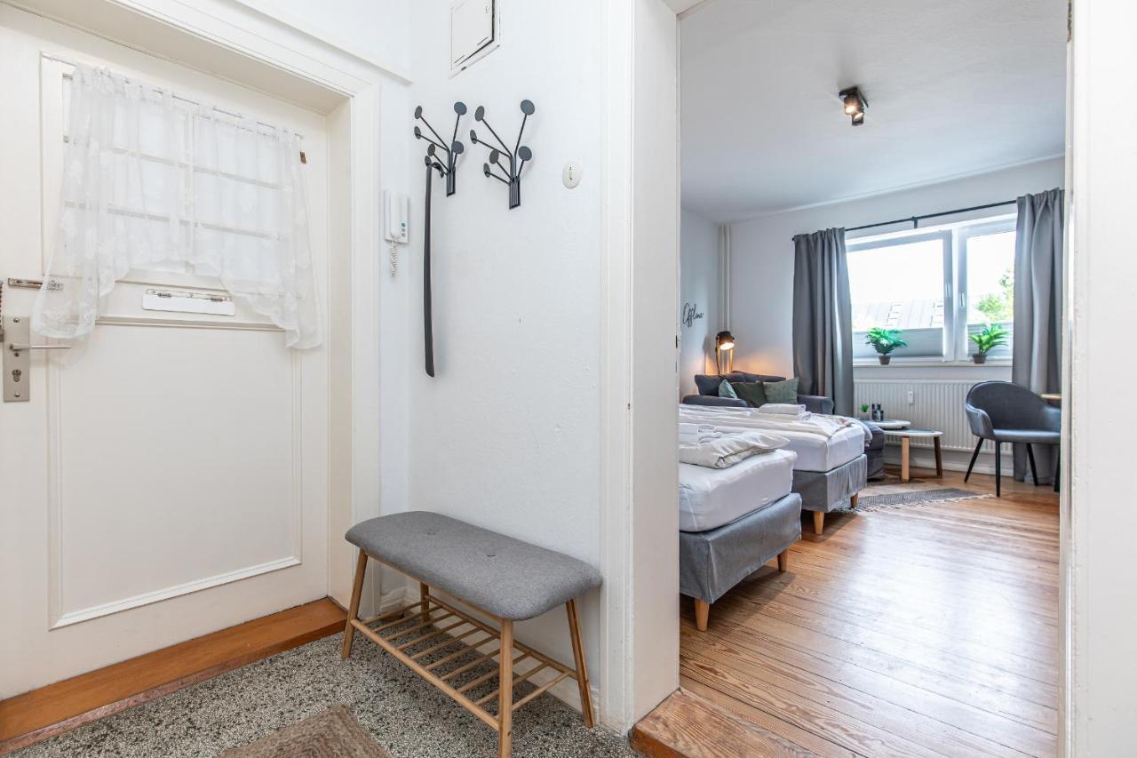 Fewo1846 - Kommood - Zentral Gelegenes Studio-Apartment Mit Balkon Im Hochparterre Flensburg Kültér fotó